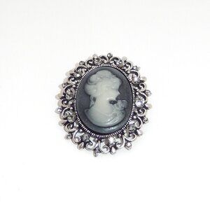 Alilang: Victorian Inspired Lady Cameo Brooch, Rhinestone Crystals, NWOT